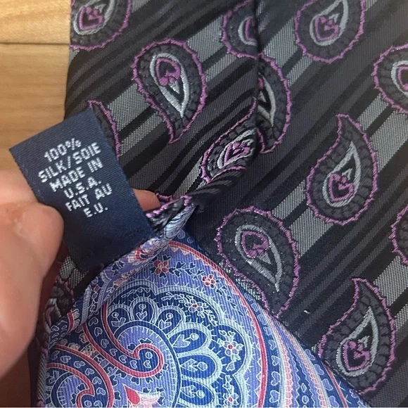 Ted Baker 100% Silk made in USA tie, grey purple paisley all over print - Picture 7 of 7